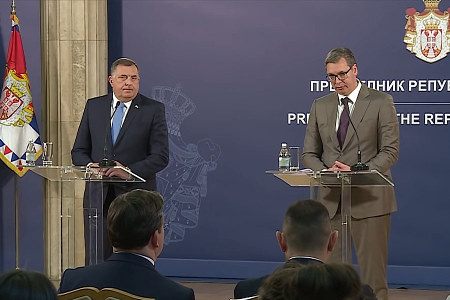 Timoti Les: Vučić je sigurno uticao na Dodika da odustane od vojske RS