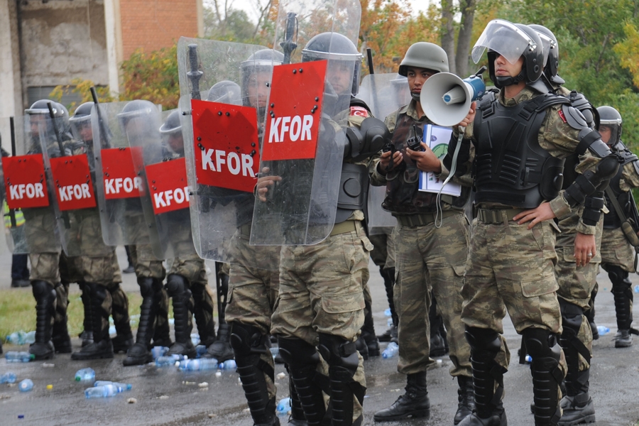 KFOR ZA DEMOSTAT: Situacija na Kosovu pod kontrolom